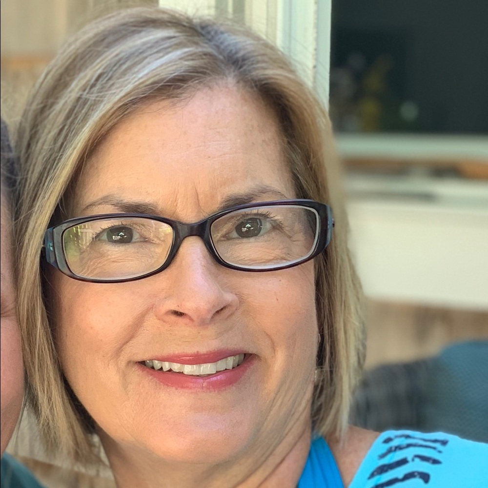 Meet your Posher, Mae